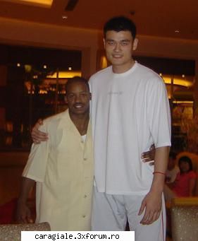 despre bascket atzi mey aici!! doamne cat yao ming