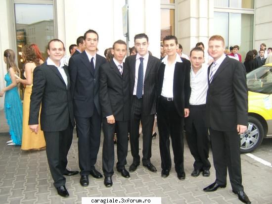 asa incepe... poze de la bal 2006