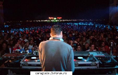poze tot inseamna muzik