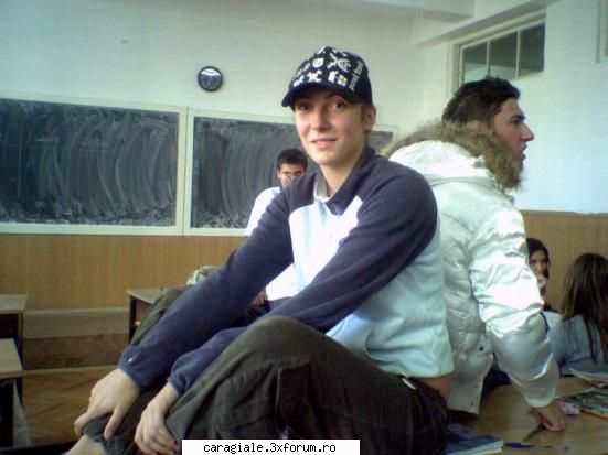 Dritzza - recunoaste cineva shapca???? - Recycle Bin Laden