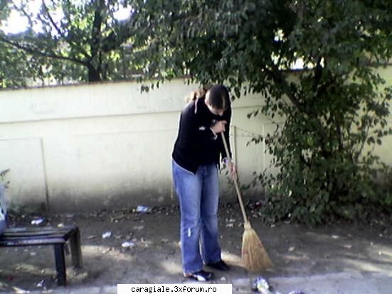 Poze III - claudia_2pac_caragiale - Recycle Bin Laden